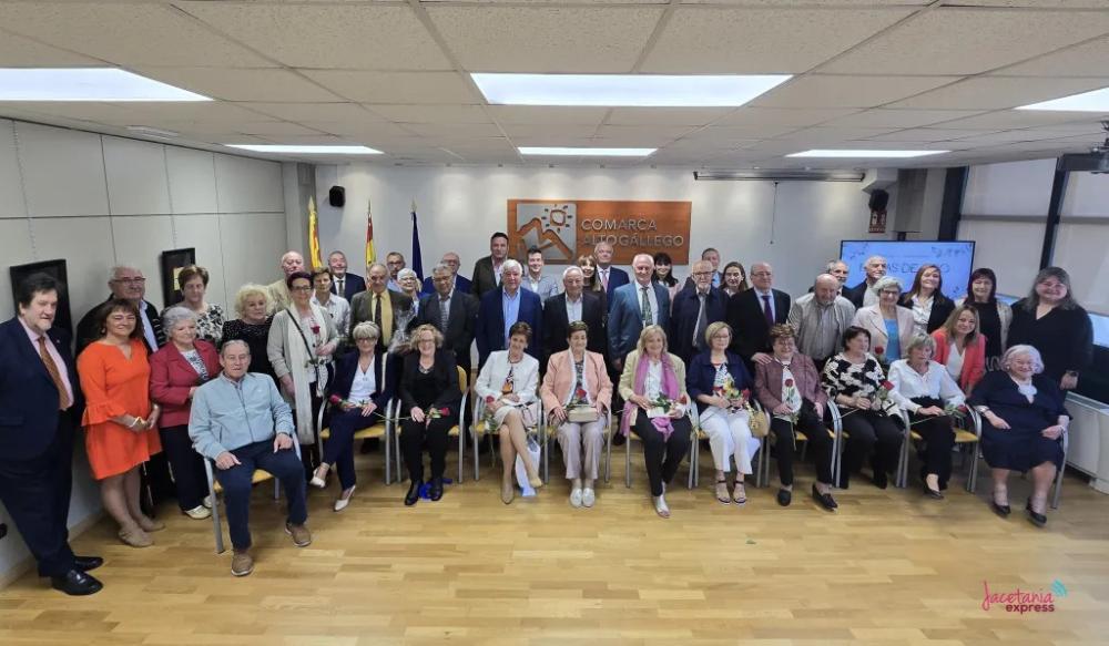 Imagen Bodas de Oro en la Comarca Alto Gállego: 16 matrimonios celebran 50 años de vida en común