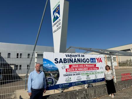 Imagen La Comarca Alto Gállego instala una pancarta en su sede para exigir la...
