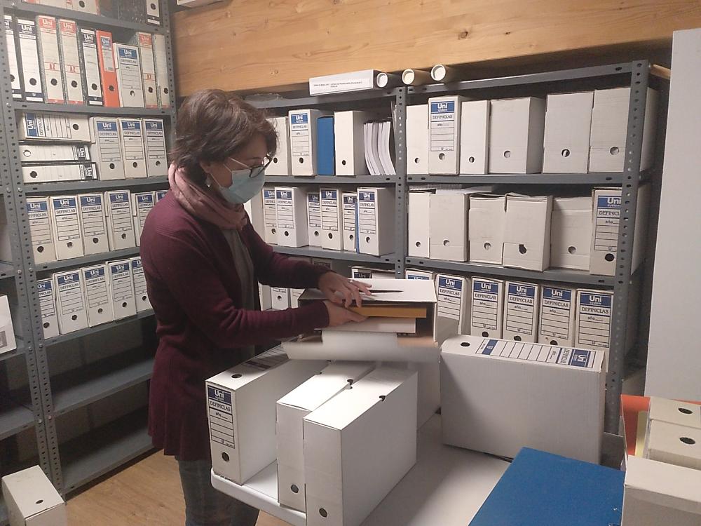 Imagen El Alto Gállego clasifica el archivo municipal de Caldearenas